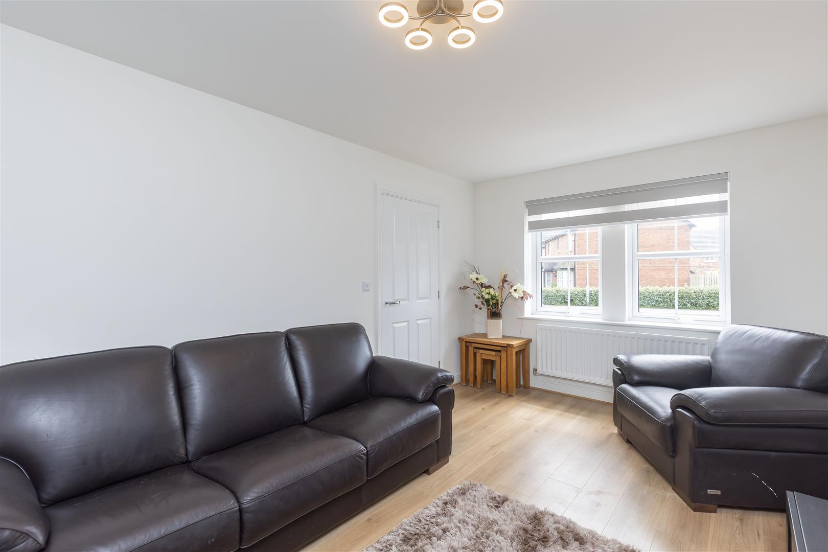 3 bed property in Hornbeam Drive, Preston